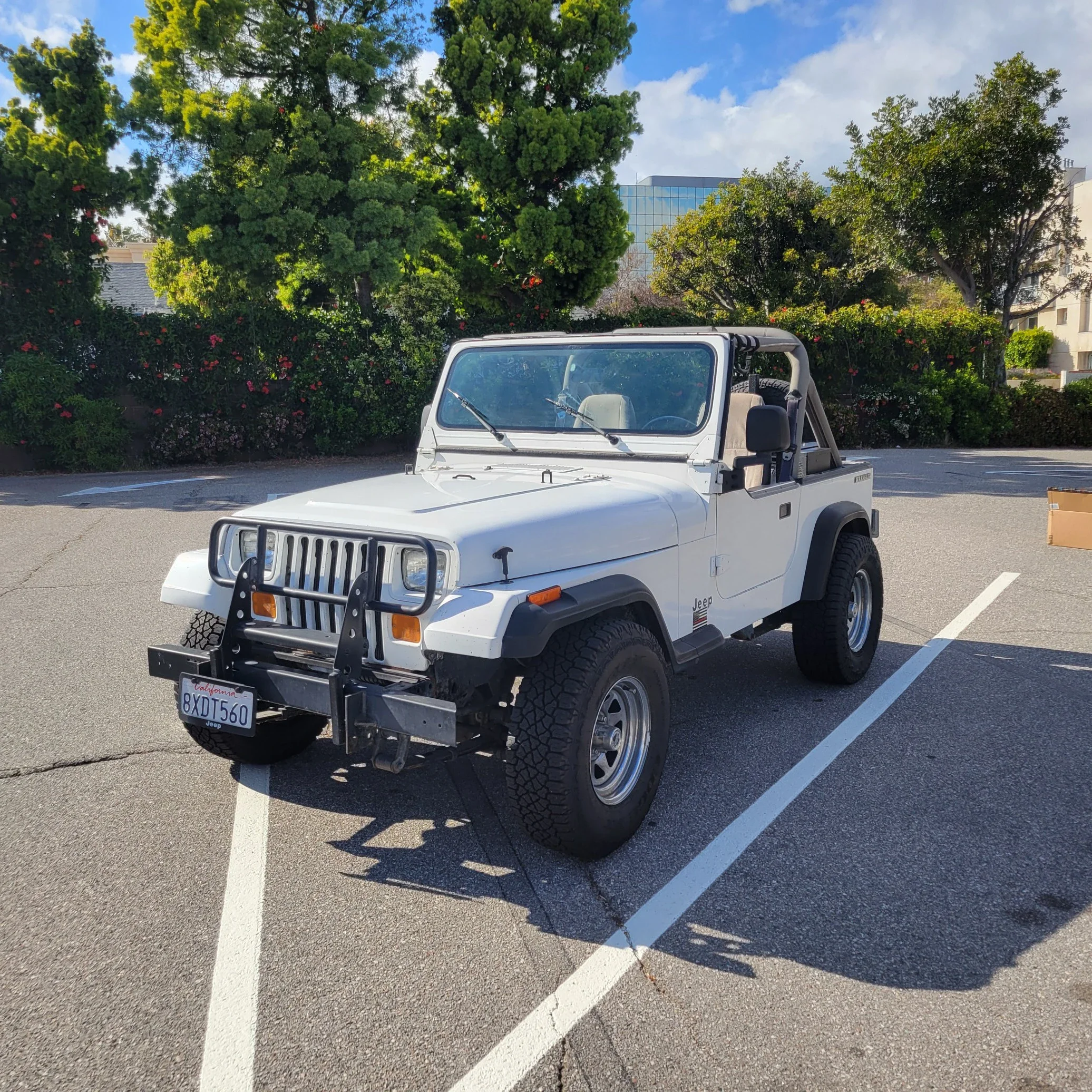 Jeep-Wrangler-4wd-1989-White-Gray