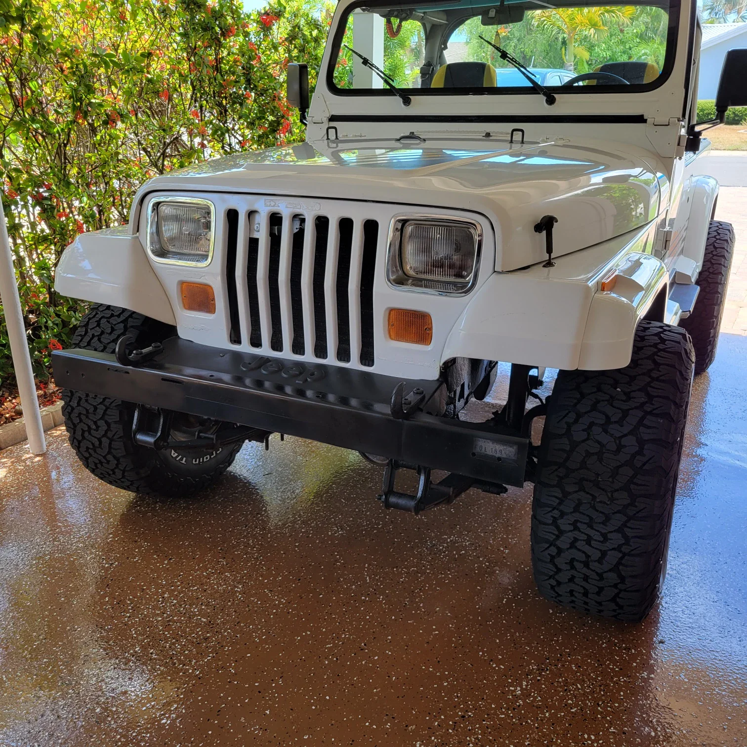 Jeep-Wrangler-4wd-islander-1990-White-White-2