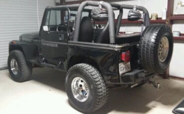 Jeep-Wrangler-4wd-renegade-1993-Black-Black-2