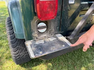 Jeep-Wrangler-4wd-sahara-1988-Green-Tan-19