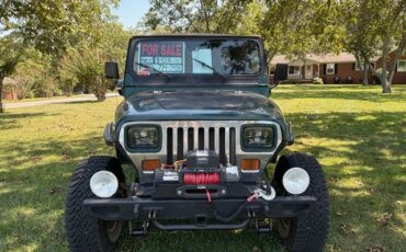 Jeep-Wrangler-4wd-sahara-1988-Green-Tan-2