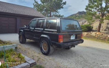 Jeep-cherokee-1988-black-1