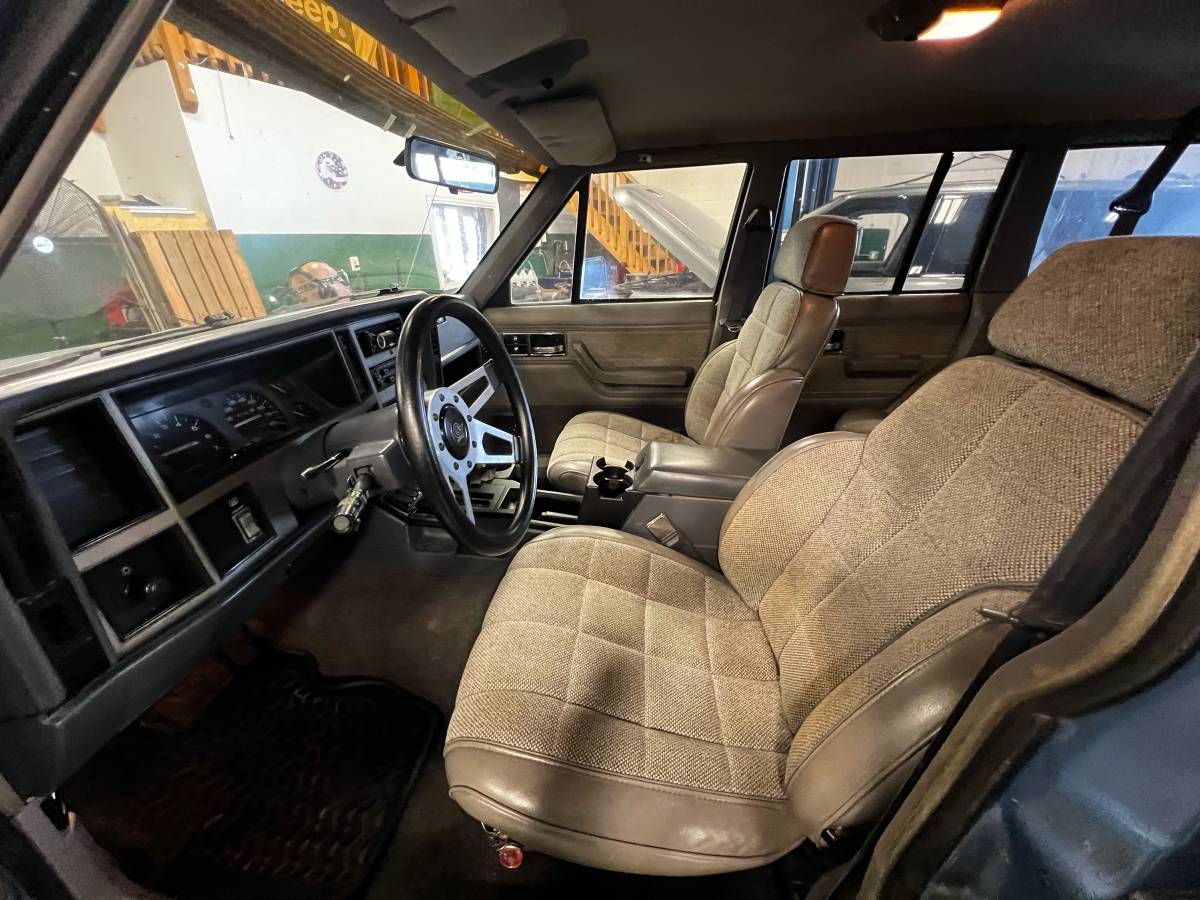 Jeep-cherokee-1991-blue-4