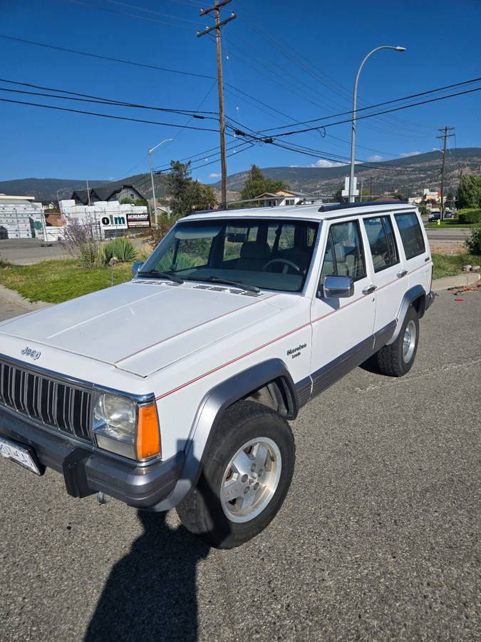 Jeep-cherokee-1991-white-4