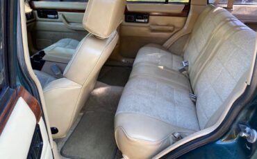 Jeep-cherokee-country-4x4-xj-1993-green-10