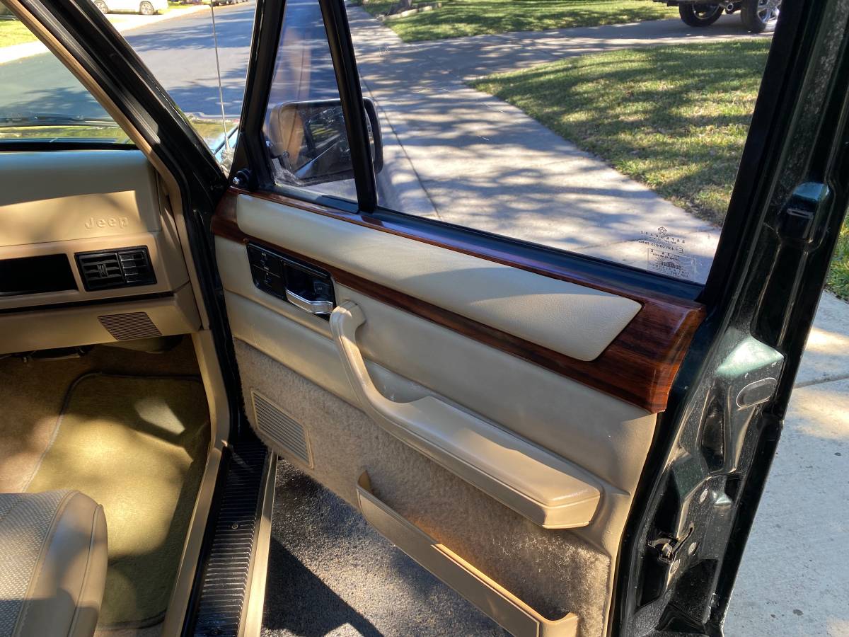 Jeep-cherokee-country-4x4-xj-1993-green-12