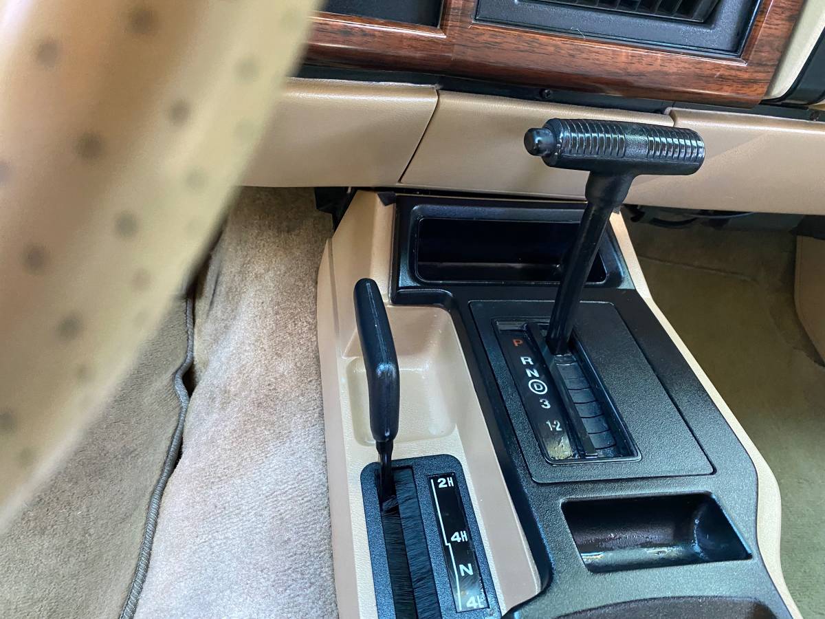 Jeep-cherokee-country-4x4-xj-1993-green-6