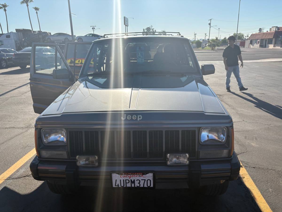 Jeep-cherokee-limited-1989-green-1