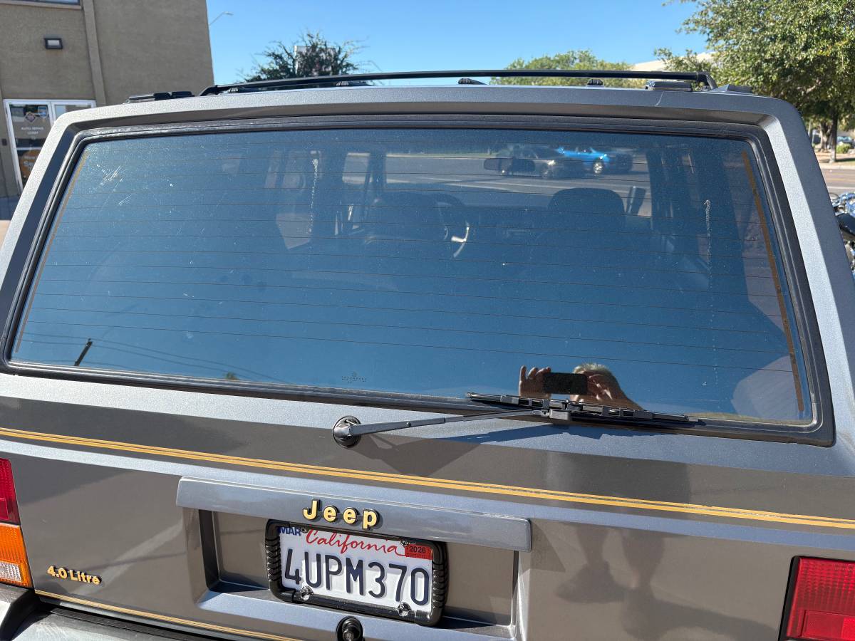 Jeep-cherokee-limited-1989-green-19