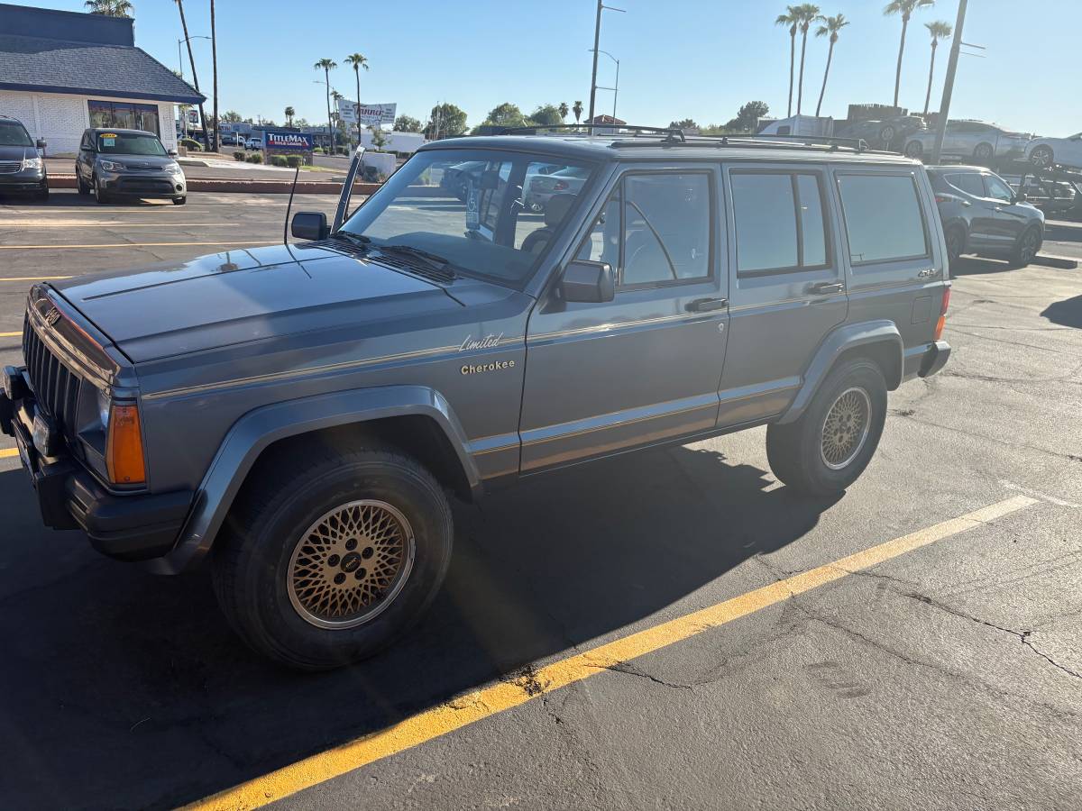Jeep-cherokee-limited-1989-green