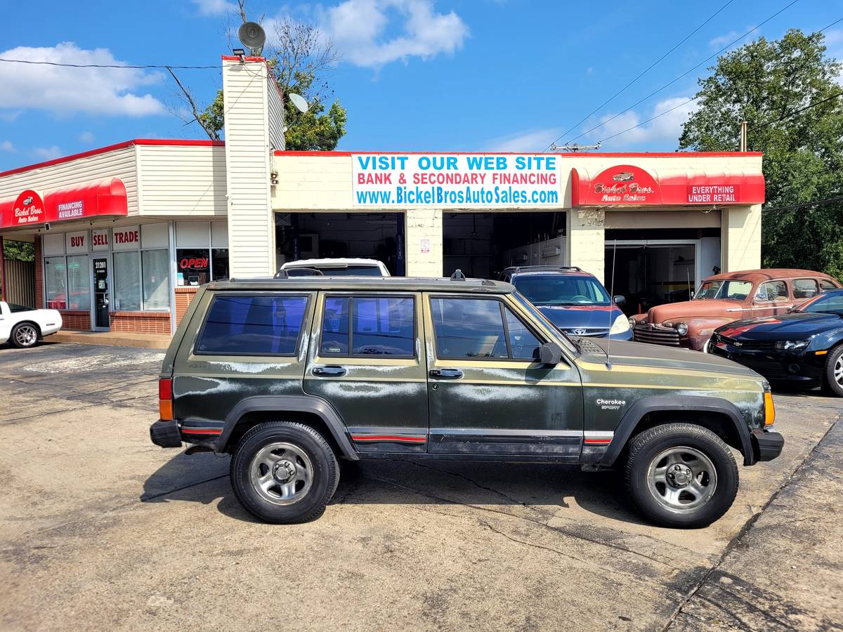Jeep-cherokee-sport-1995-green-1