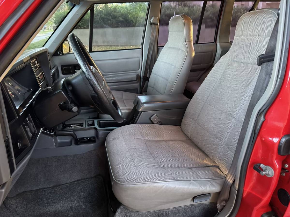 Jeep-cherokee-xj-1995-6