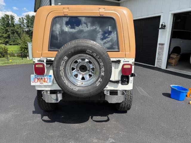 Jeep-cj-1985-3
