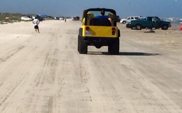 Jeep-cj-5-1977-yellow-1