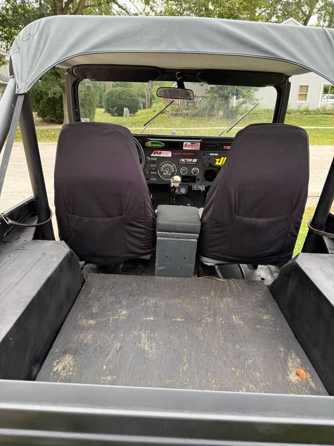 Jeep-cj-7-1983-black-8