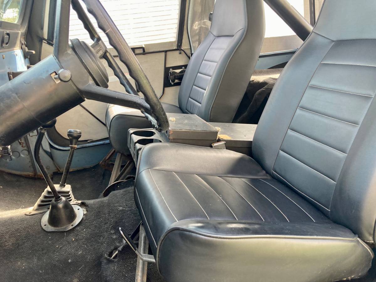 Jeep-cj-7-1985-blue-11