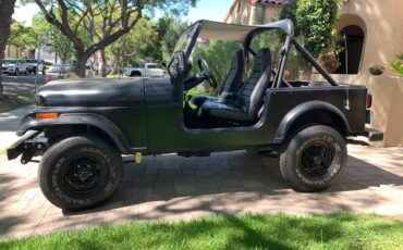 Jeep-cj-7-open-body-std.-1984-black