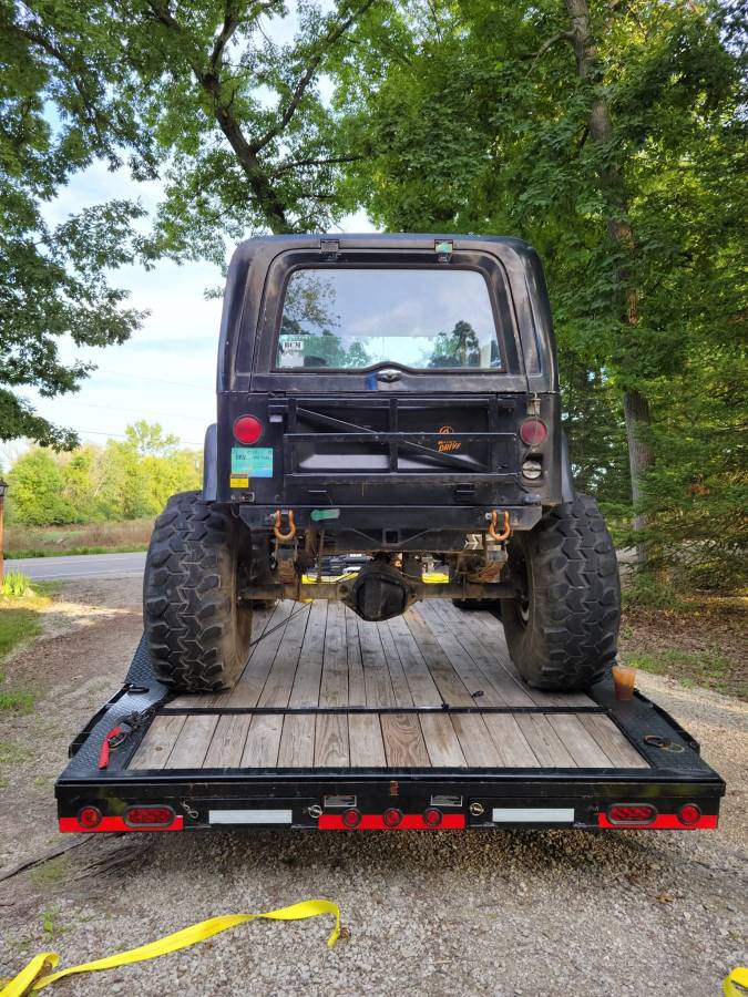 Jeep-cj-7-open-body-std.-1985-3
