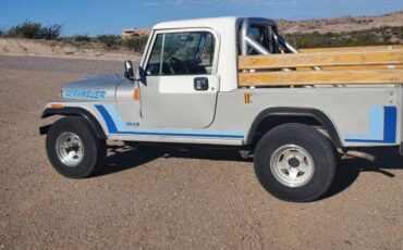 Jeep-cj-8-scrambler-1982-silver-4