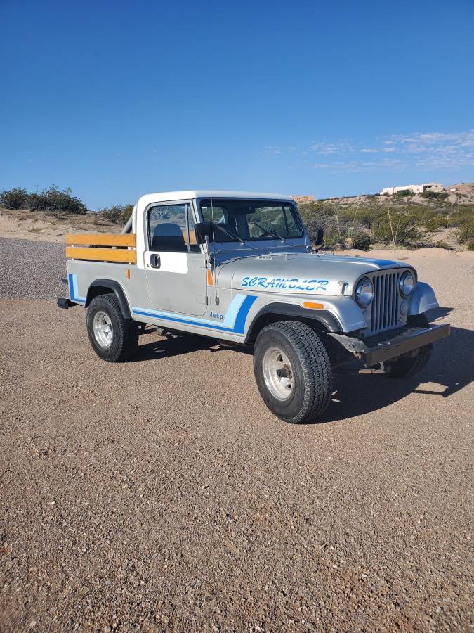 Jeep-cj-8-scrambler-1982-silver-5