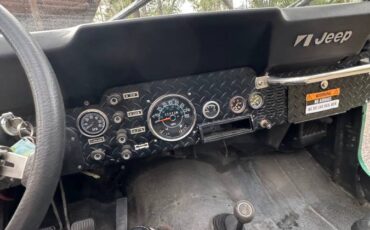 Jeep-cj-8-scrambler-1983-1