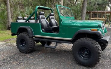 Jeep-cj-8-scrambler-1983-7