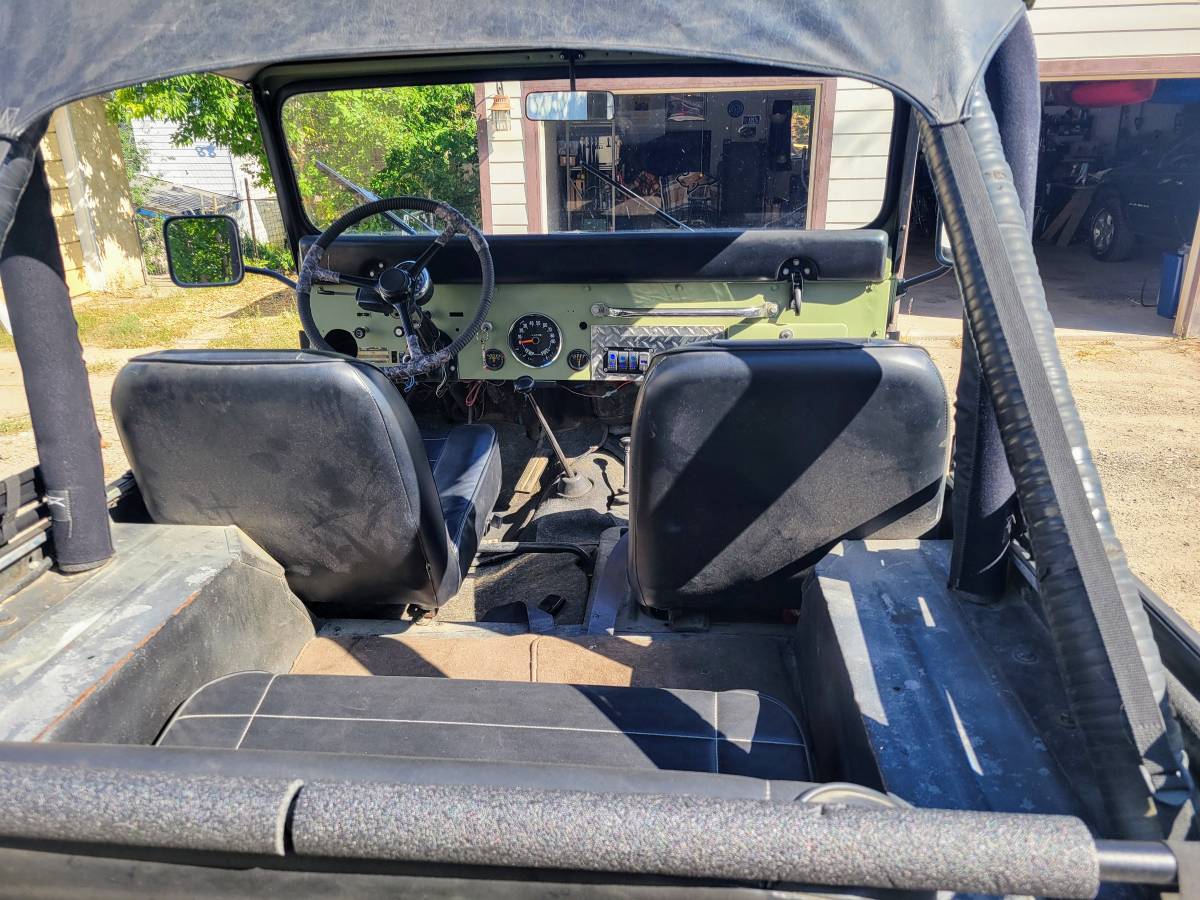 Jeep-cj5-1975-custom-10