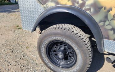Jeep-cj5-1975-custom-9
