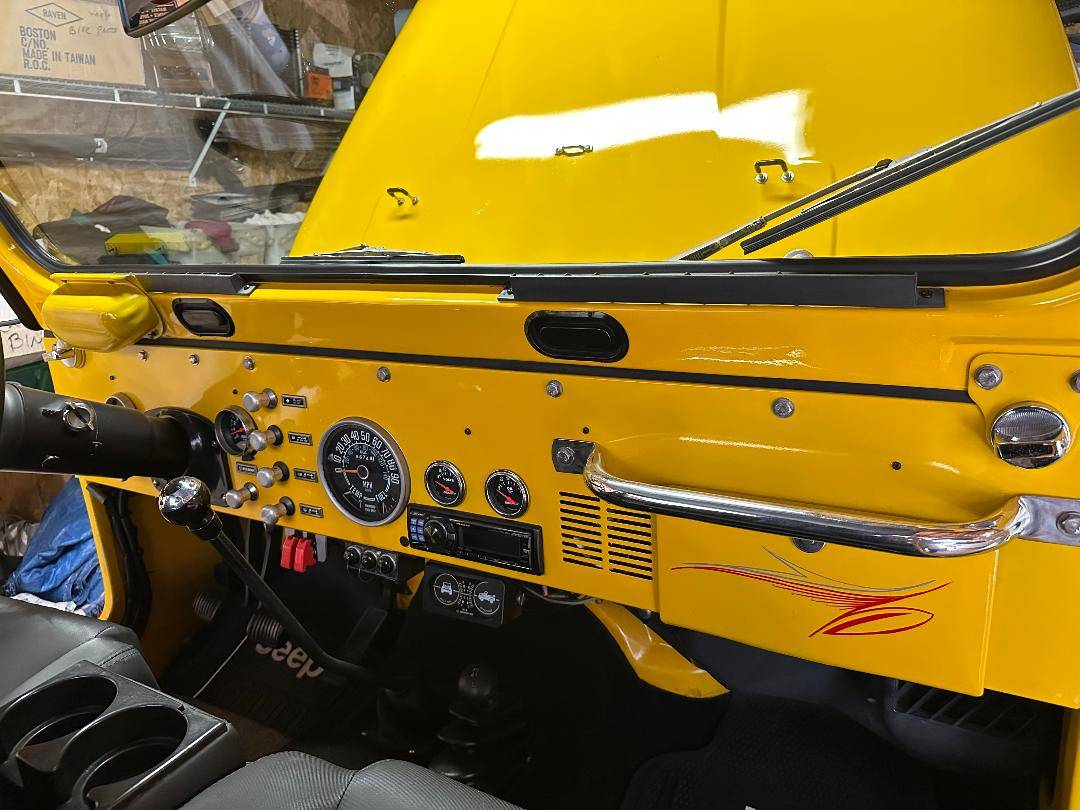 Jeep-cj5-1978-yellow-1