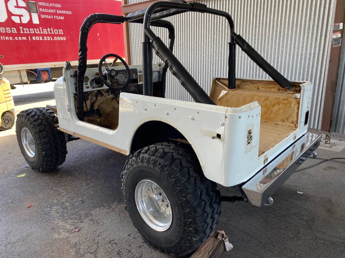 Jeep-cj7-1978-15