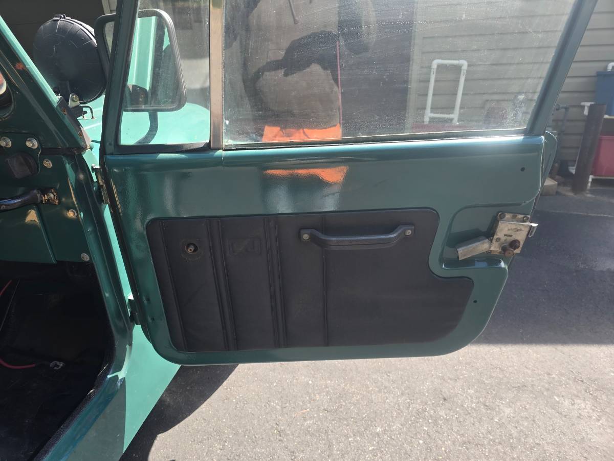 Jeep-cj7-1980-green-13