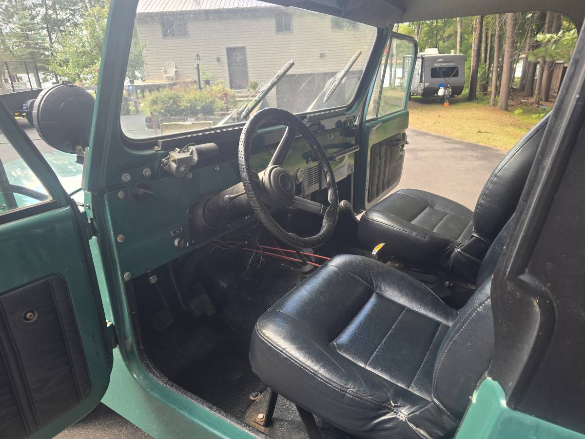 Jeep-cj7-1980-green-9