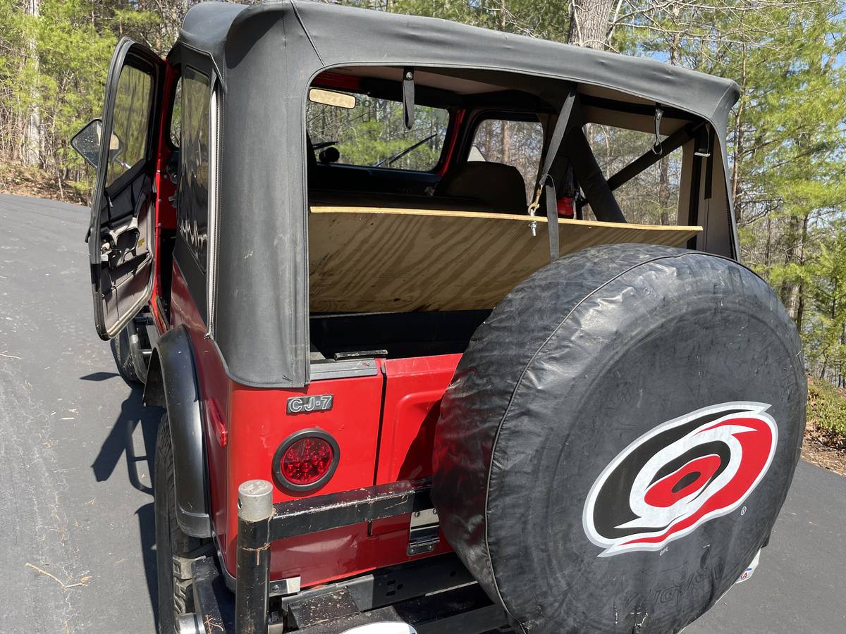 Jeep-cj7-1980-red-3