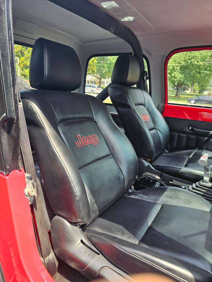 Jeep-cj7-1983-red-14