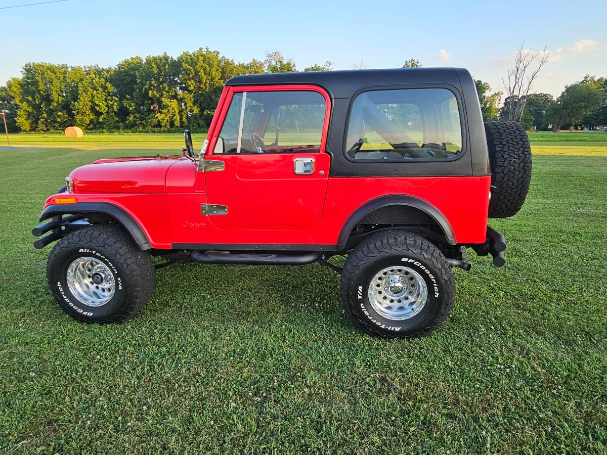 Jeep-cj7-1983-red-4