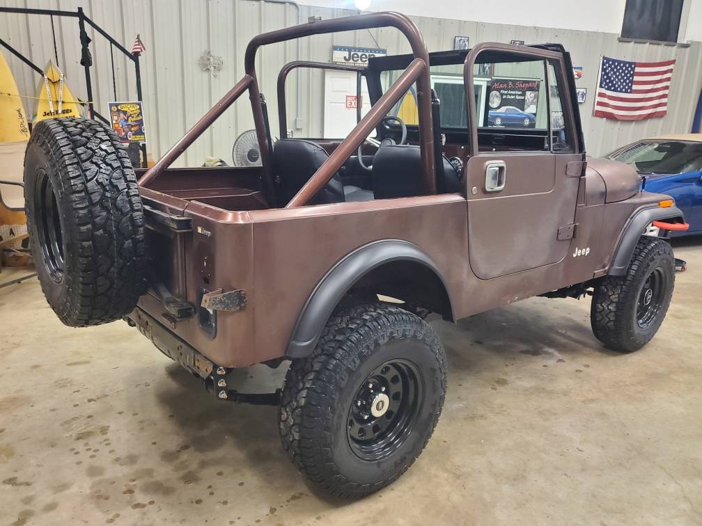 Jeep-cj7-1984-brown-1