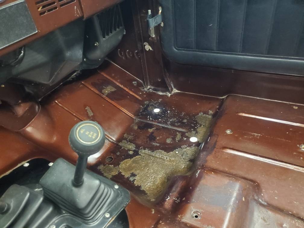Jeep-cj7-1984-brown-20