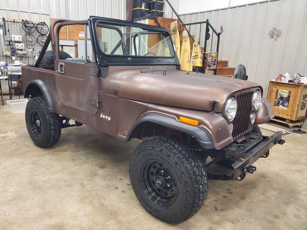 Jeep-cj7-1984-brown-4