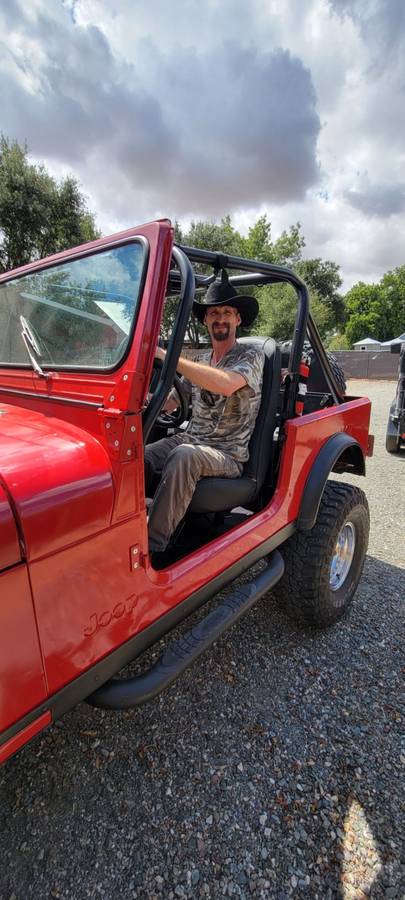Jeep-cj7-1985-red-9