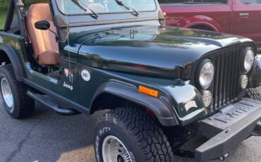 Jeep-cj7-laredo-1984-green-1