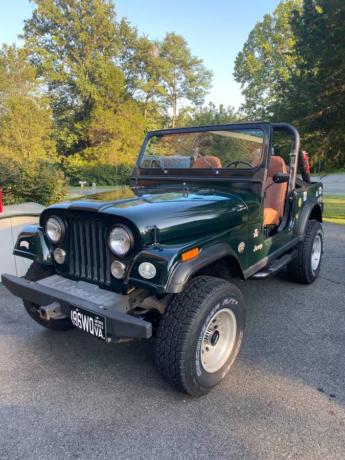 Jeep-cj7-laredo-1984-green