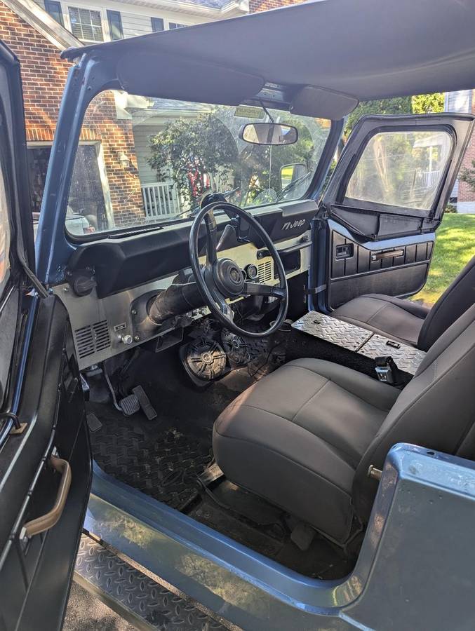 Jeep-cj8-scrambler-1984-blue-1