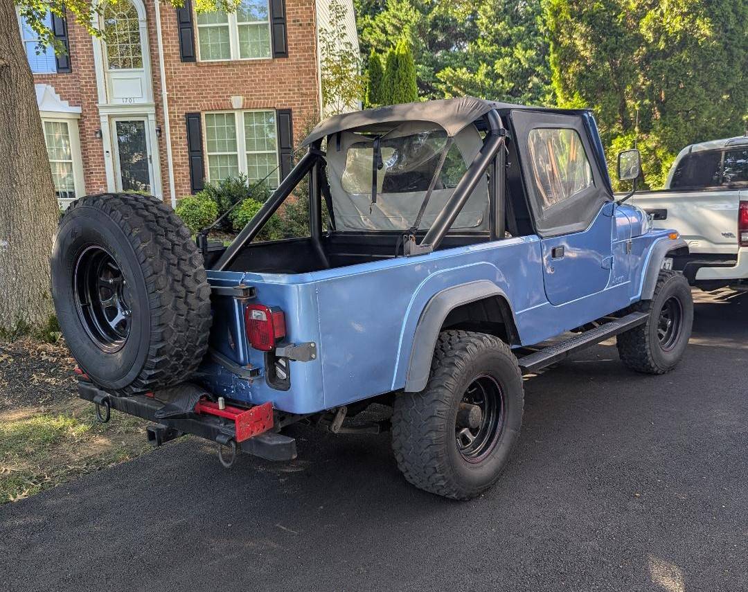 Jeep-cj8-scrambler-1984-blue-3