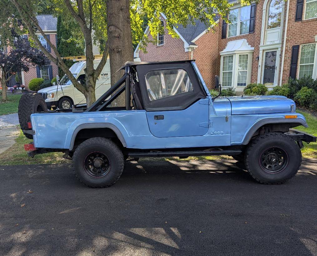 Jeep-cj8-scrambler-1984-blue