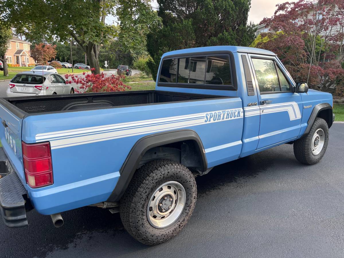 Jeep-comanche-6quot-pickup-base-1988-blue-1