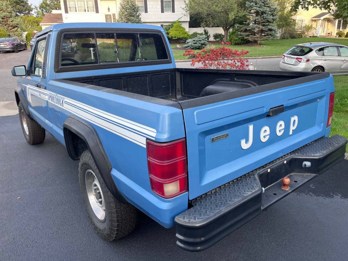 Jeep-comanche-6quot-pickup-base-1988-blue-11