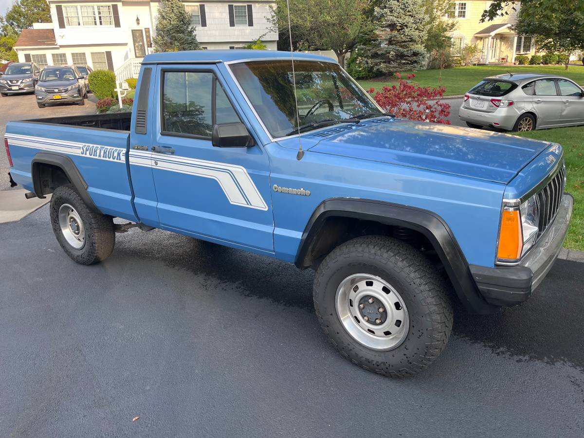Jeep-comanche-6quot-pickup-base-1988-blue-3