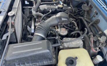 Jeep-comanche-6quot-pickup-base-1988-blue-8