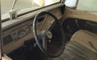 Jeep-commander-4x4-1972-3