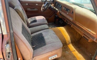 Jeep-grand-cherokee-1982-10